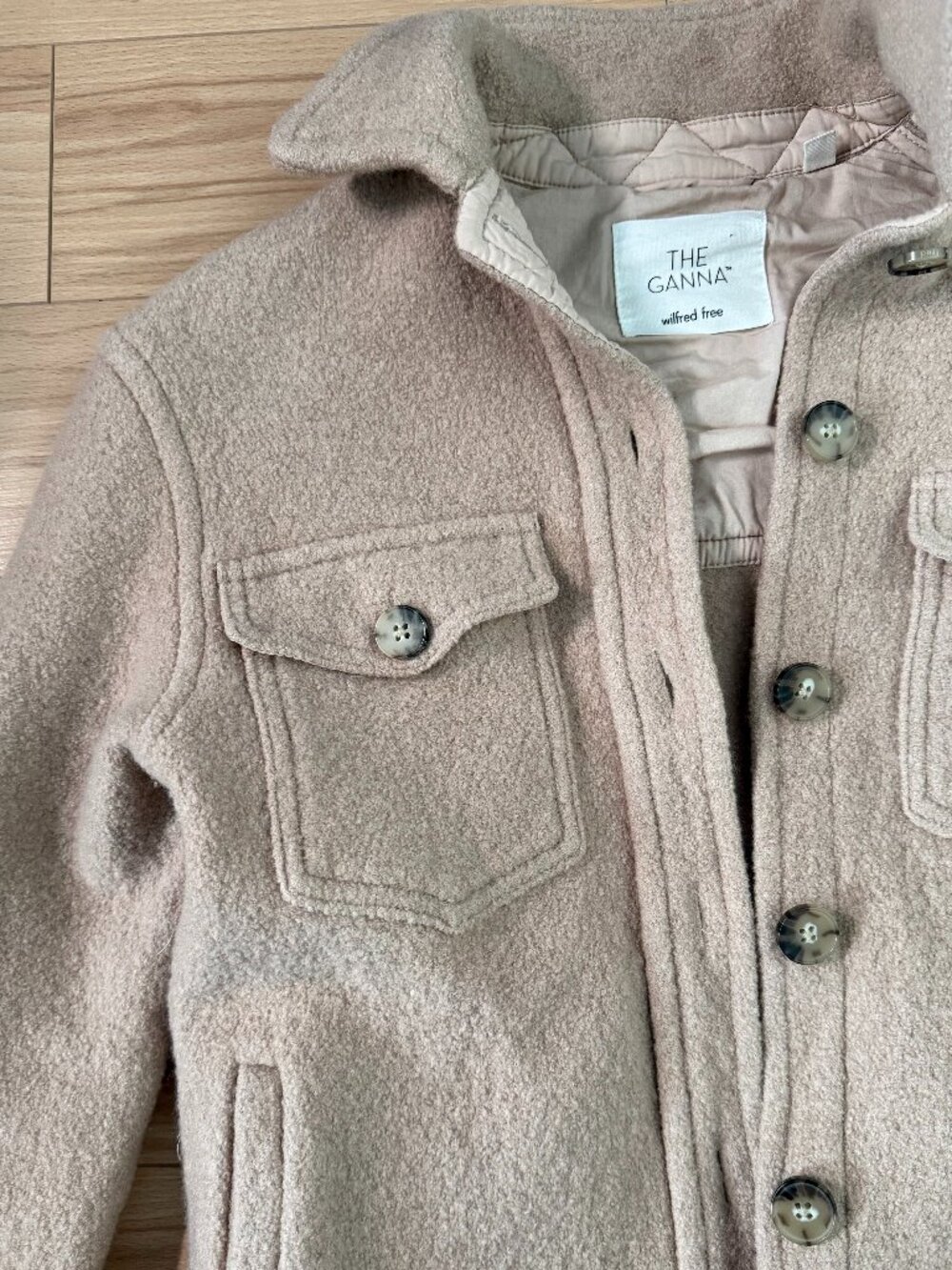 Aritzia Wilfred Free The Ganna Boiled Wool Shirt Jacket Oatmeal Beige